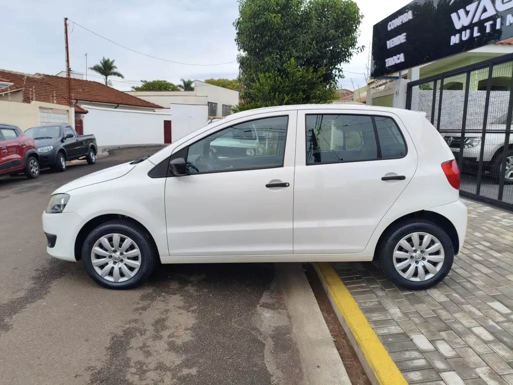 VOLKSWAGEN Fox - Foto