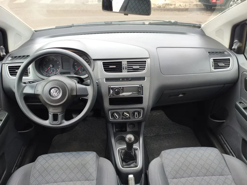 VOLKSWAGEN Fox - Foto