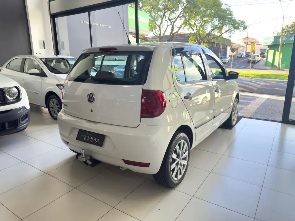 VOLKSWAGEN Fox - Foto