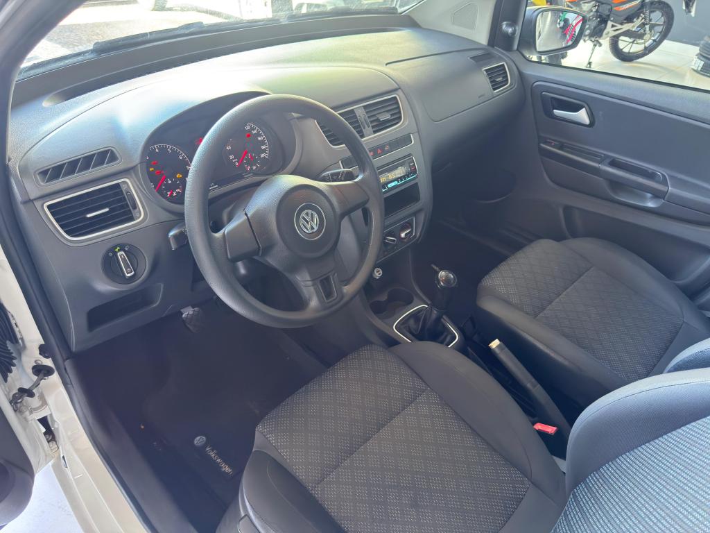 VOLKSWAGEN Fox - Foto