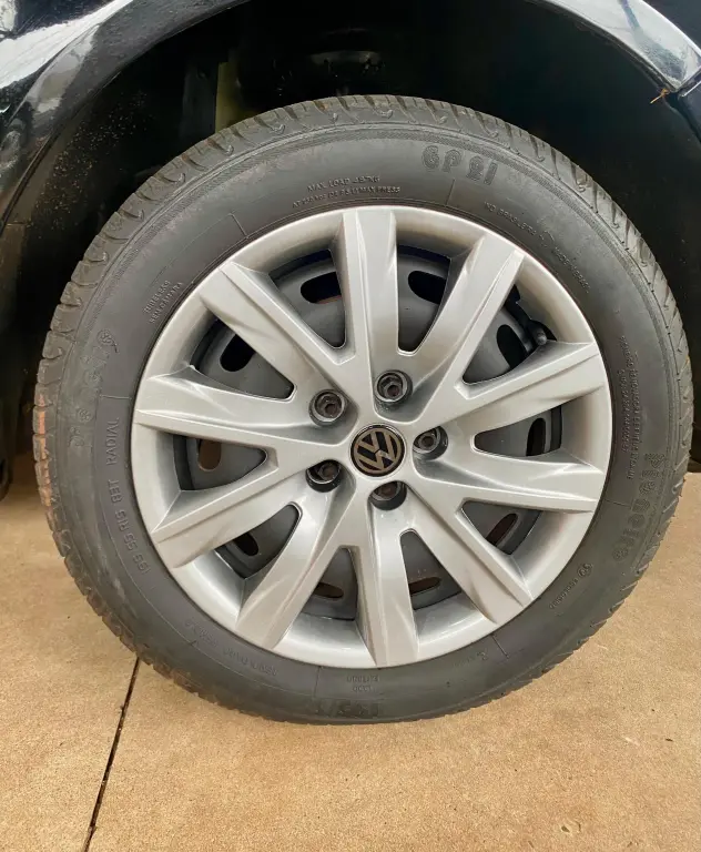 VOLKSWAGEN Fox - Foto