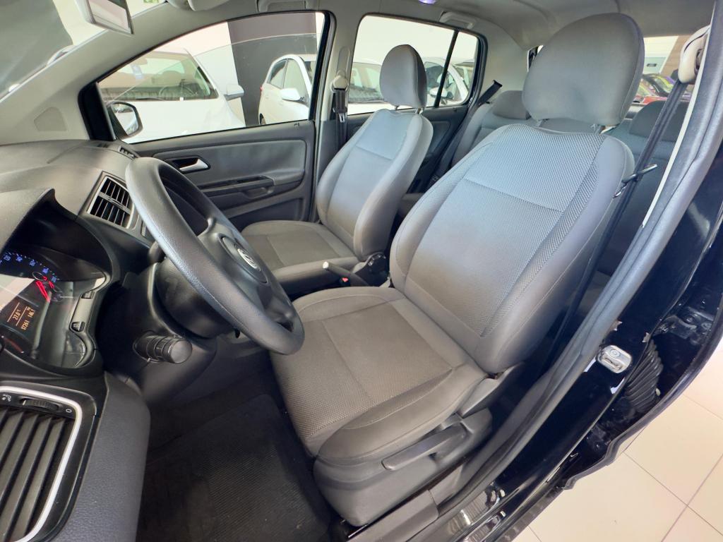VOLKSWAGEN Fox - Foto