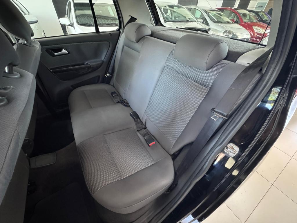 VOLKSWAGEN Fox - Foto