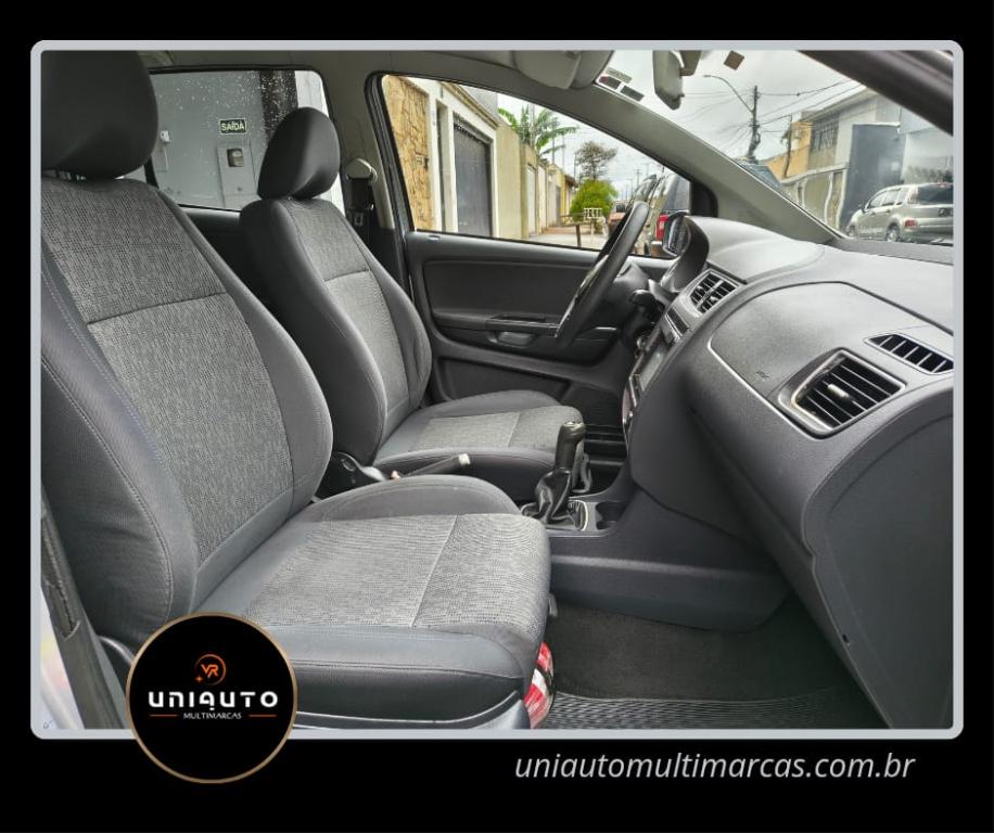 VOLKSWAGEN Fox - Foto