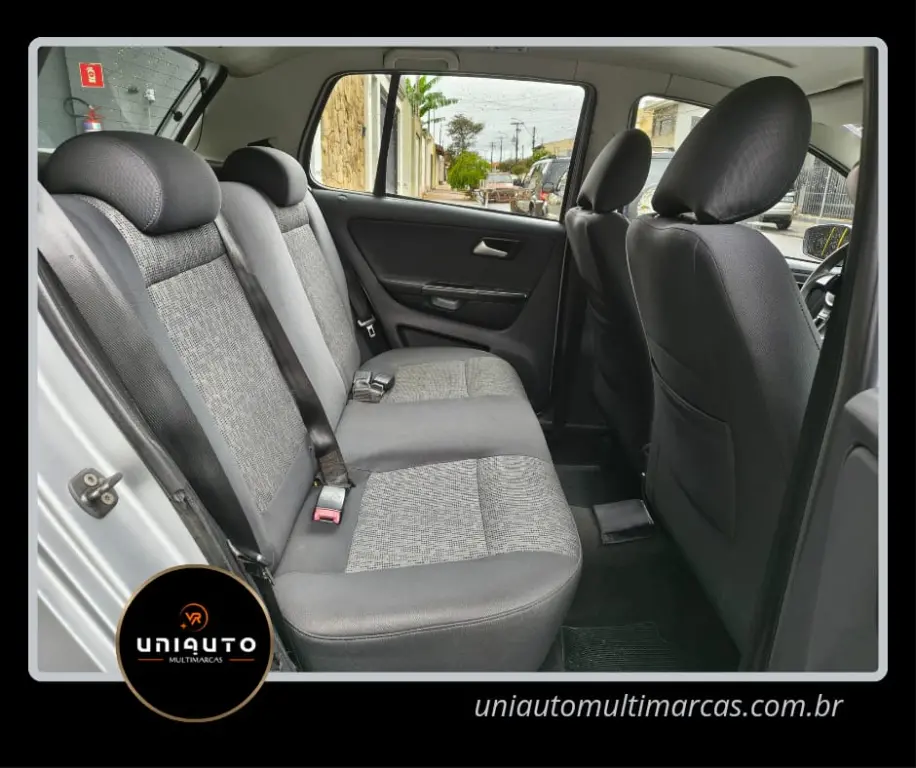 VOLKSWAGEN Fox - Foto