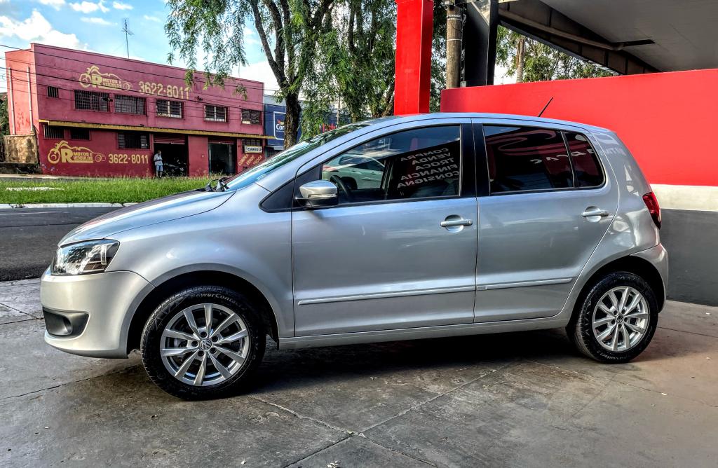 VOLKSWAGEN Fox - Foto