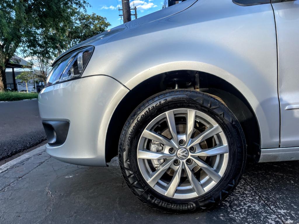 VOLKSWAGEN Fox - Foto