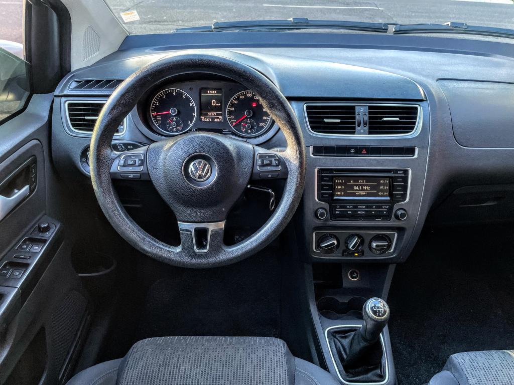 VOLKSWAGEN Fox - Foto
