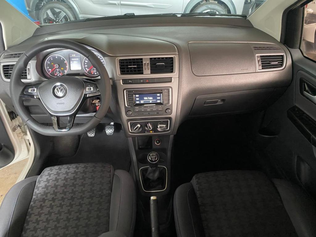 VOLKSWAGEN Fox - Foto