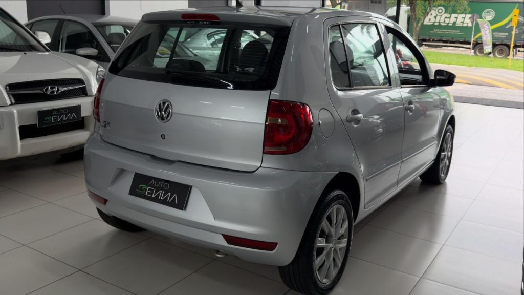 VOLKSWAGEN Fox - Foto