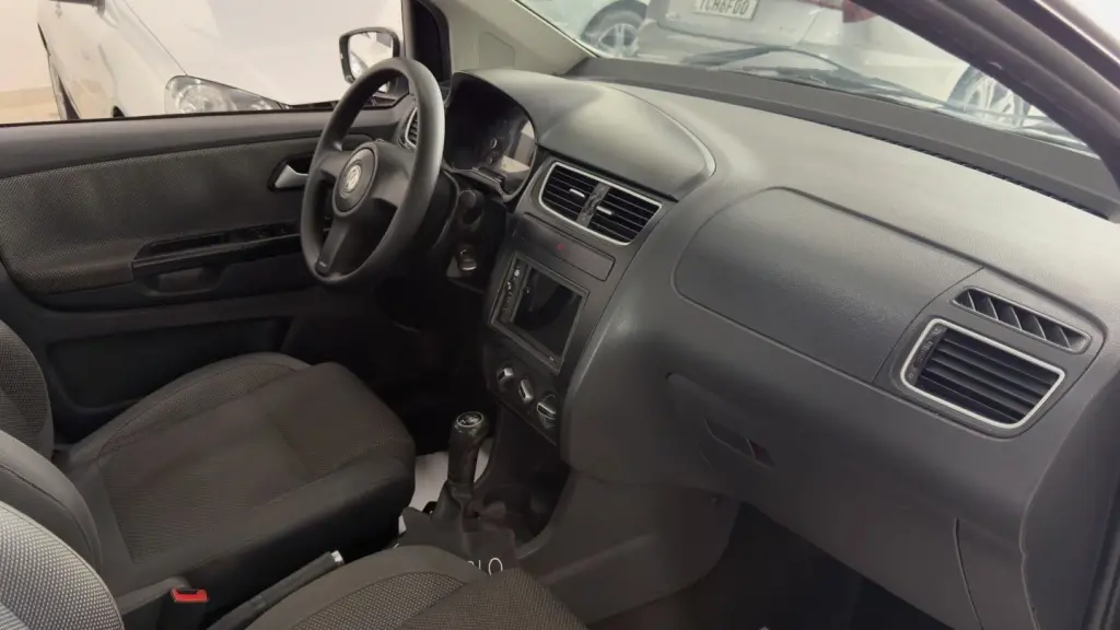 VOLKSWAGEN Fox - Foto