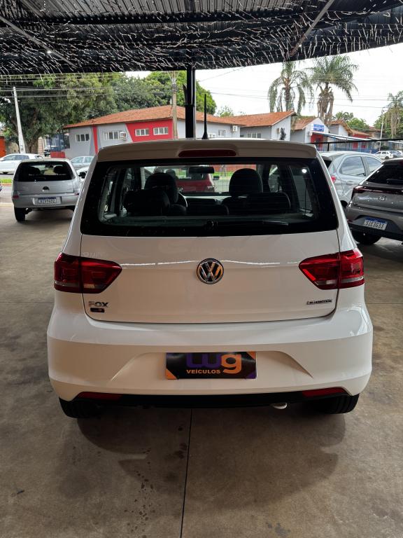 VOLKSWAGEN Fox - Foto