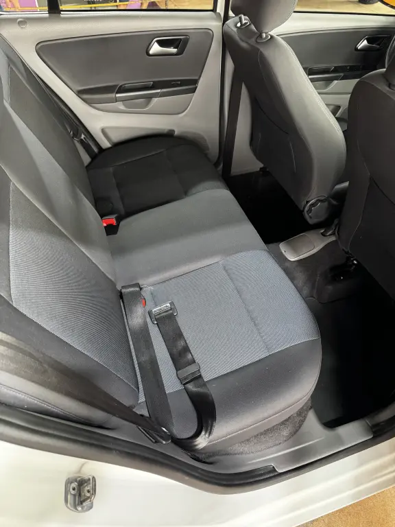 VOLKSWAGEN Fox - Foto