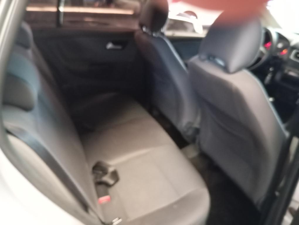 VOLKSWAGEN Fox - Foto