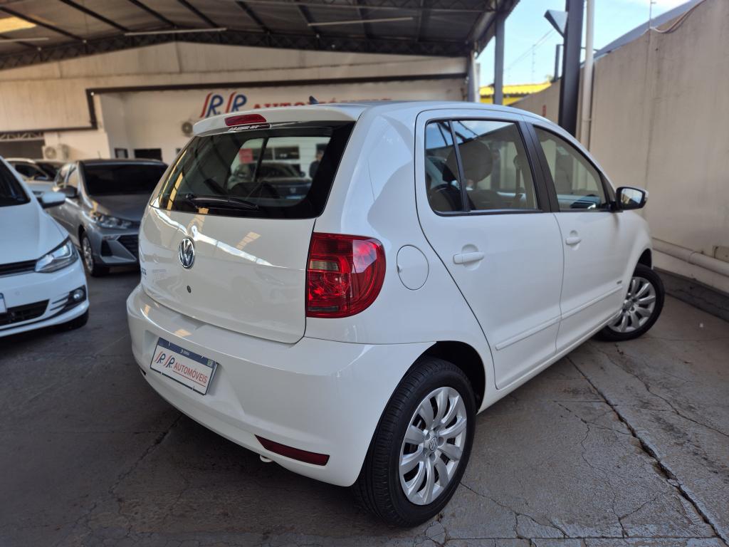 VOLKSWAGEN Fox - Foto