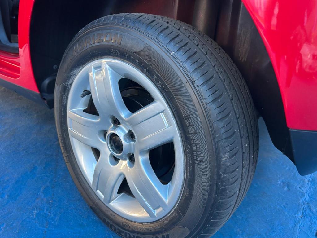 VOLKSWAGEN Fox - Foto