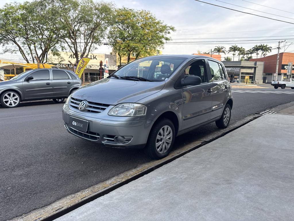 VOLKSWAGEN Fox - Foto