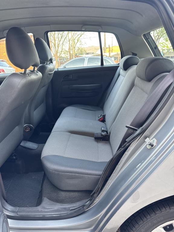 VOLKSWAGEN Fox - Foto