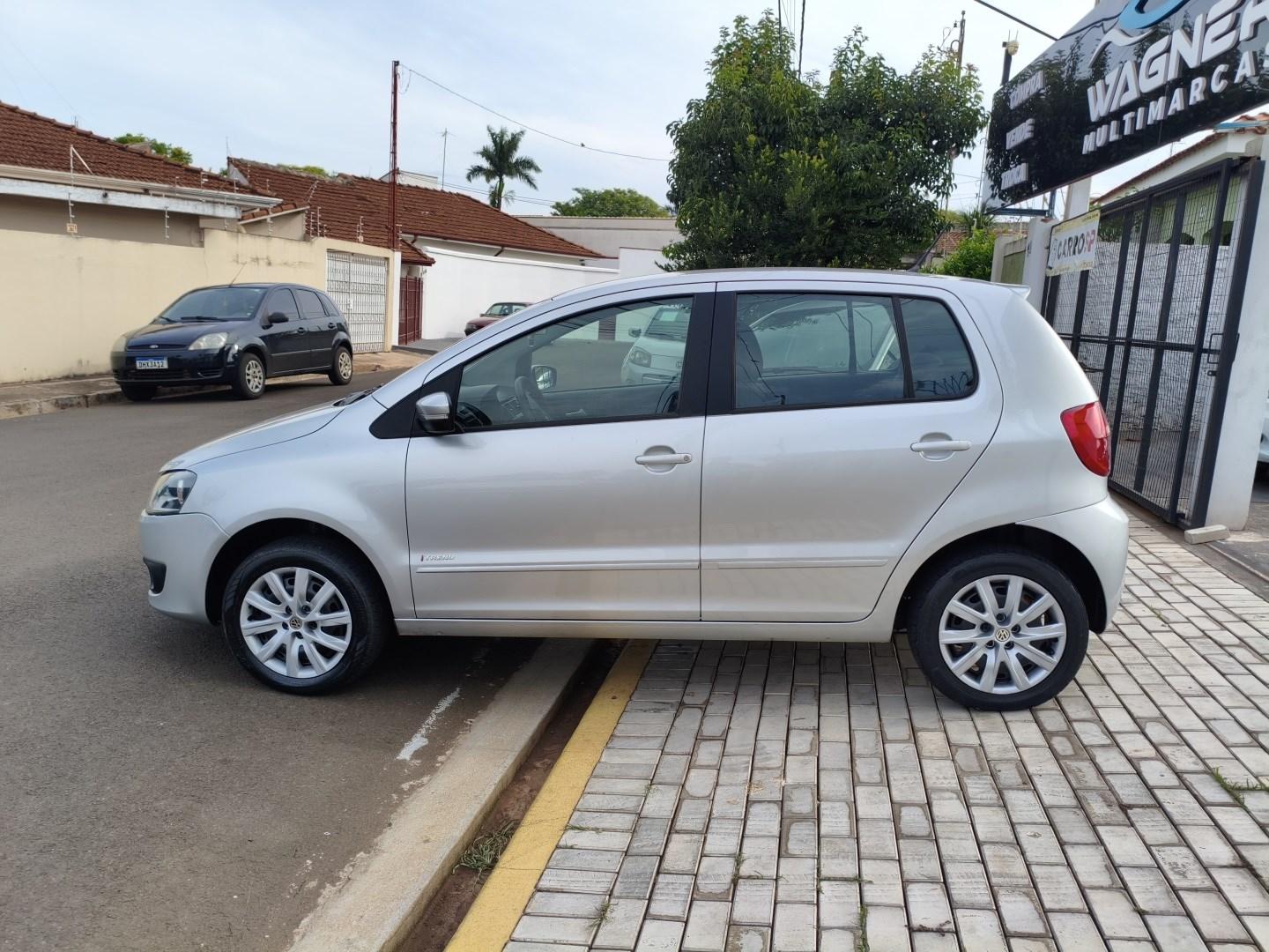 VOLKSWAGEN Fox - Foto