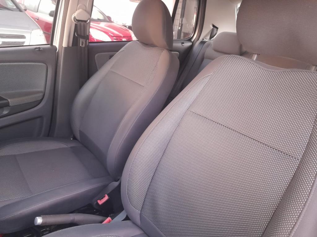 VOLKSWAGEN Fox - Foto