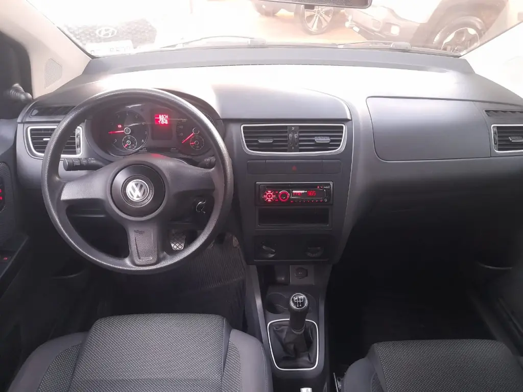 VOLKSWAGEN Fox - Foto