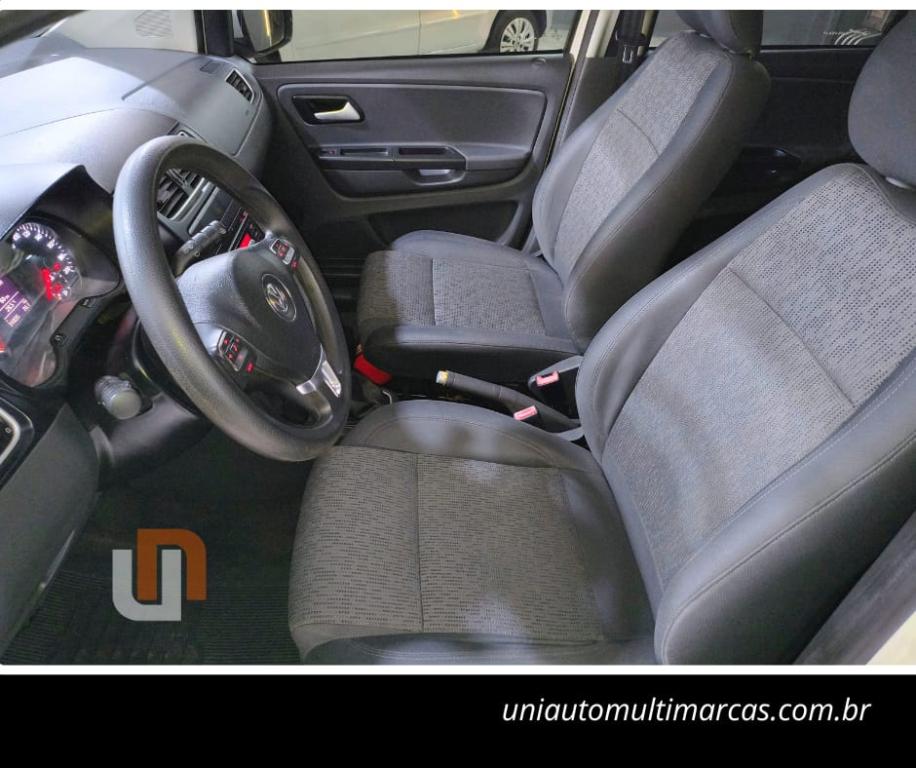 VOLKSWAGEN Fox - Foto