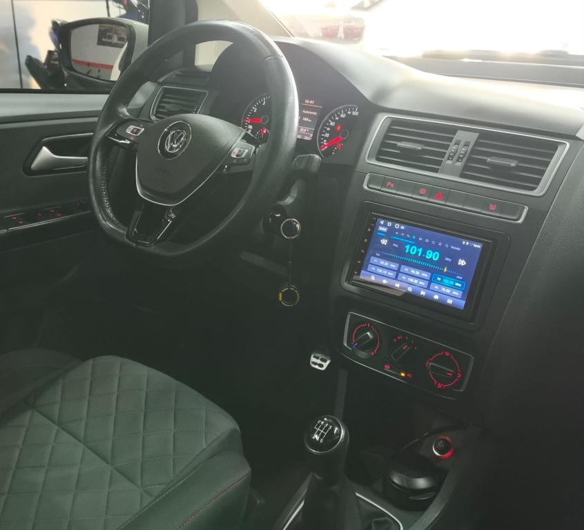 VOLKSWAGEN Fox - Foto