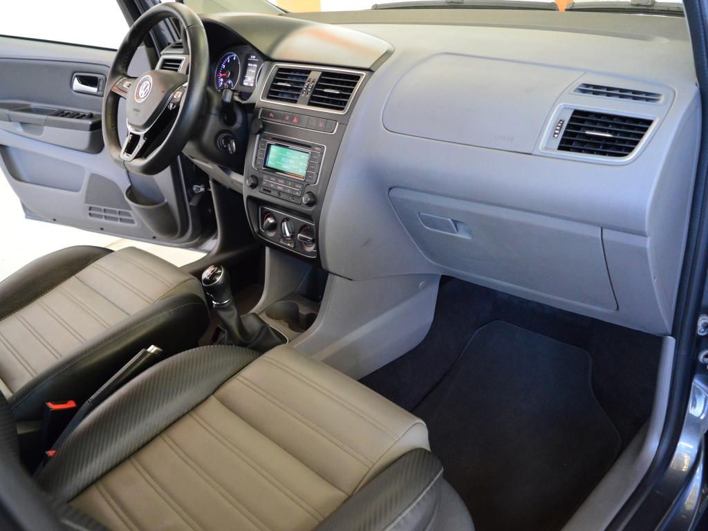 VOLKSWAGEN Fox - Foto