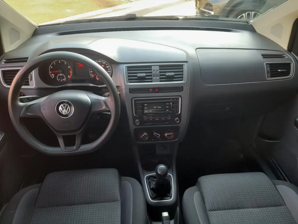 VOLKSWAGEN Fox - Foto