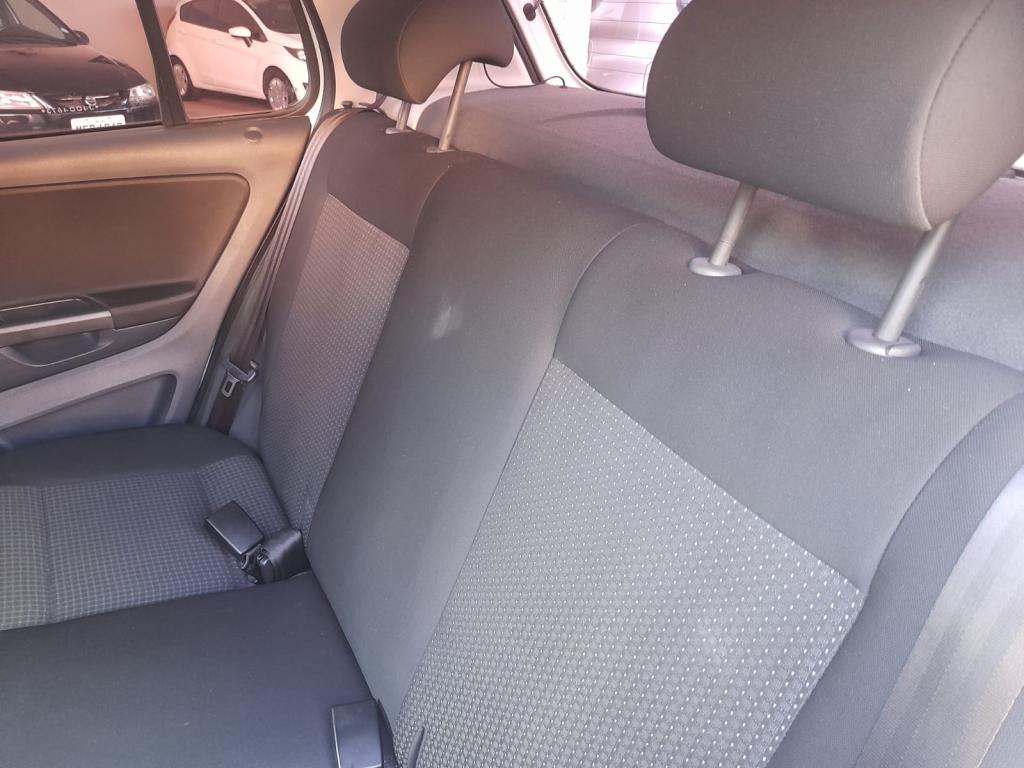 VOLKSWAGEN Fox - Foto