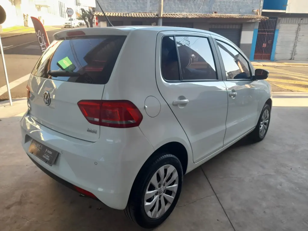 VOLKSWAGEN Fox - Foto