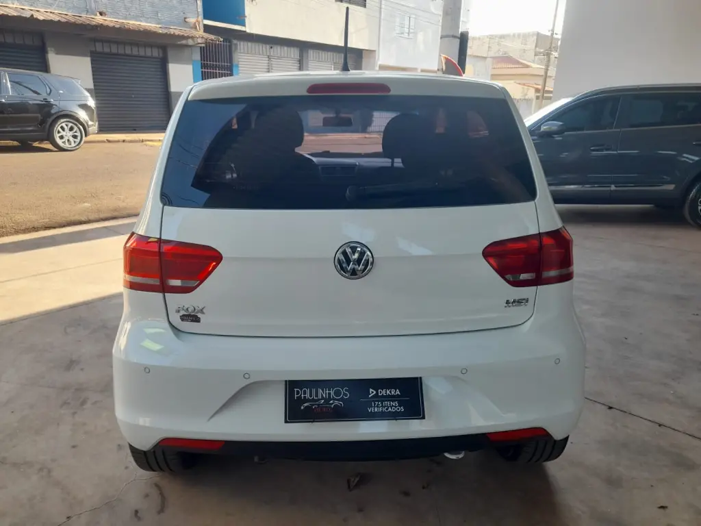 VOLKSWAGEN Fox - Foto