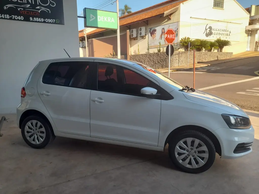 VOLKSWAGEN Fox - Foto