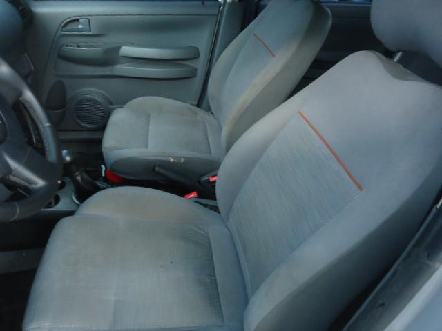 VOLKSWAGEN Fox - Foto