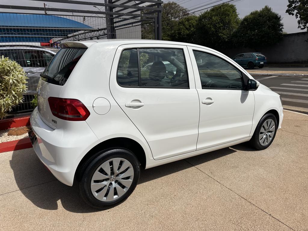 VOLKSWAGEN Fox - Foto