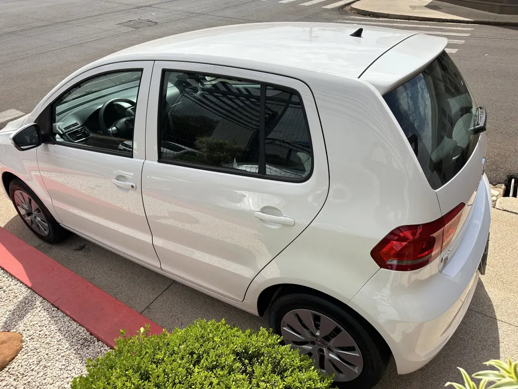 VOLKSWAGEN Fox - Foto