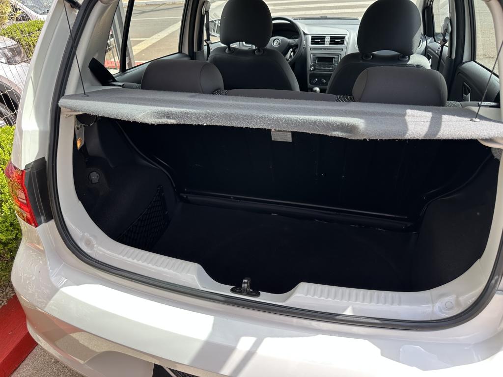 VOLKSWAGEN Fox - Foto