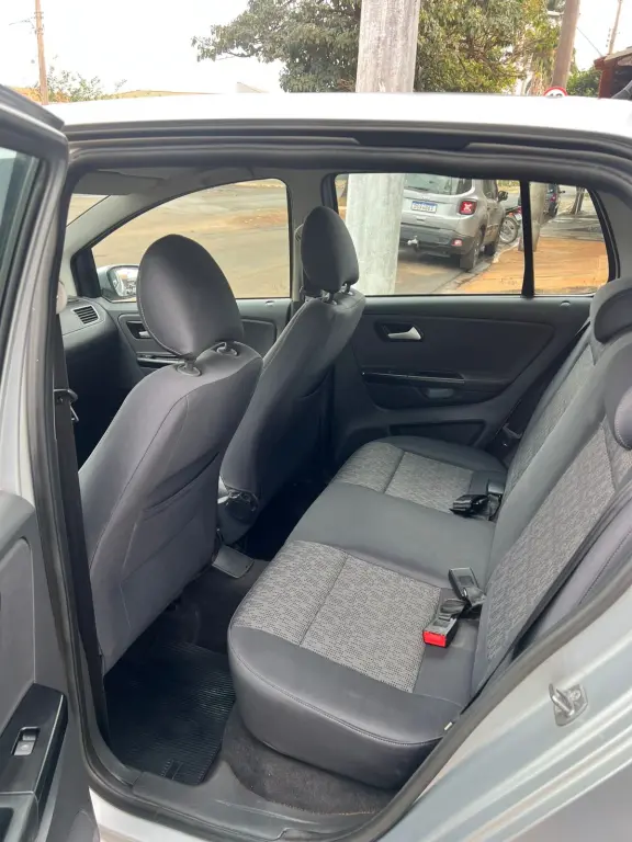 VOLKSWAGEN Fox - Foto