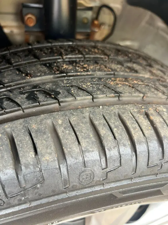 VOLKSWAGEN Fox - Foto