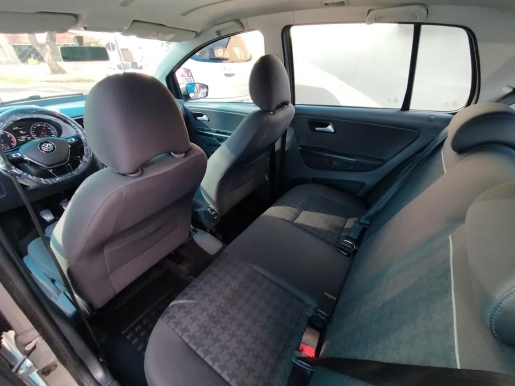 VOLKSWAGEN Fox - Foto