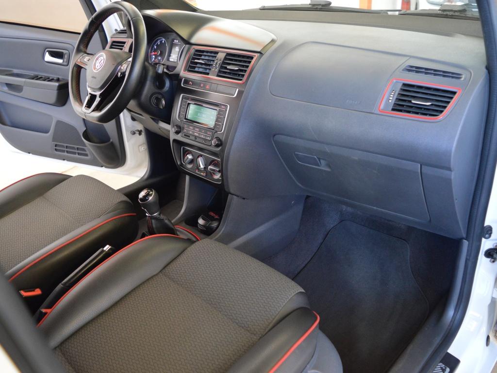 VOLKSWAGEN Fox - Foto