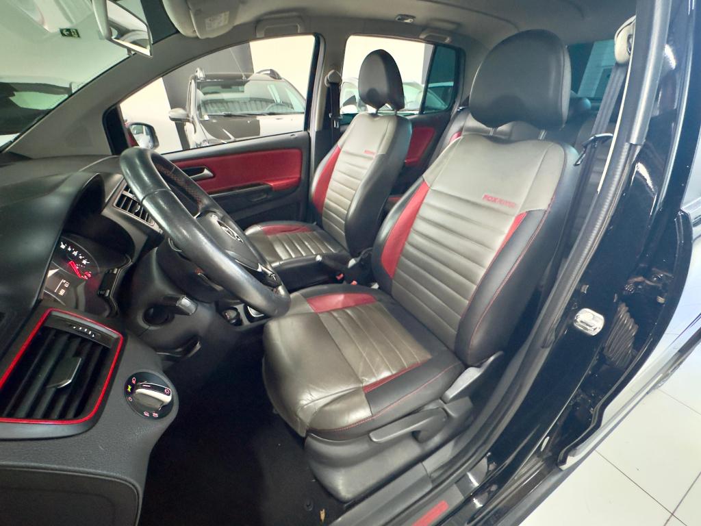 VOLKSWAGEN Fox - Foto