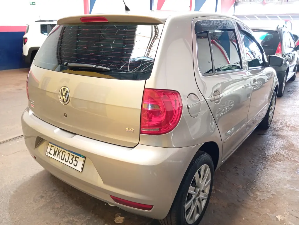 VOLKSWAGEN Fox - Foto
