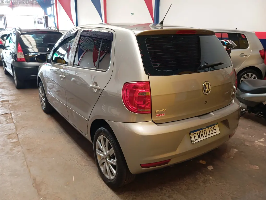 VOLKSWAGEN Fox - Foto