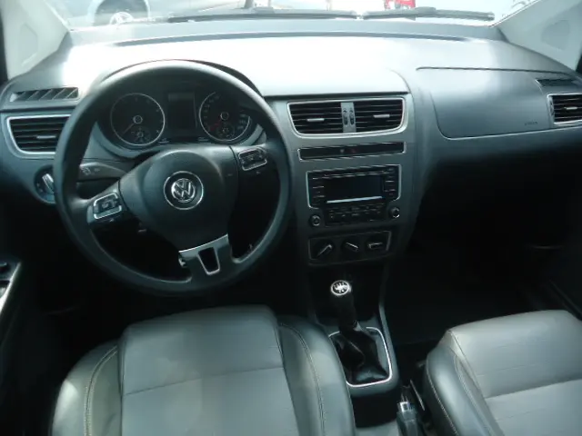 VOLKSWAGEN Fox - Foto
