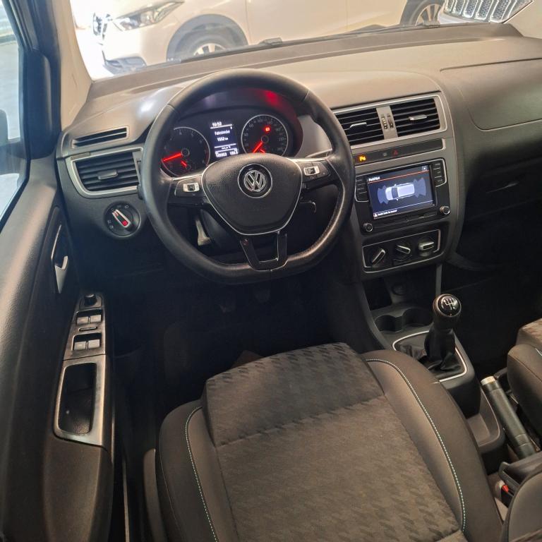 VOLKSWAGEN Fox - Foto
