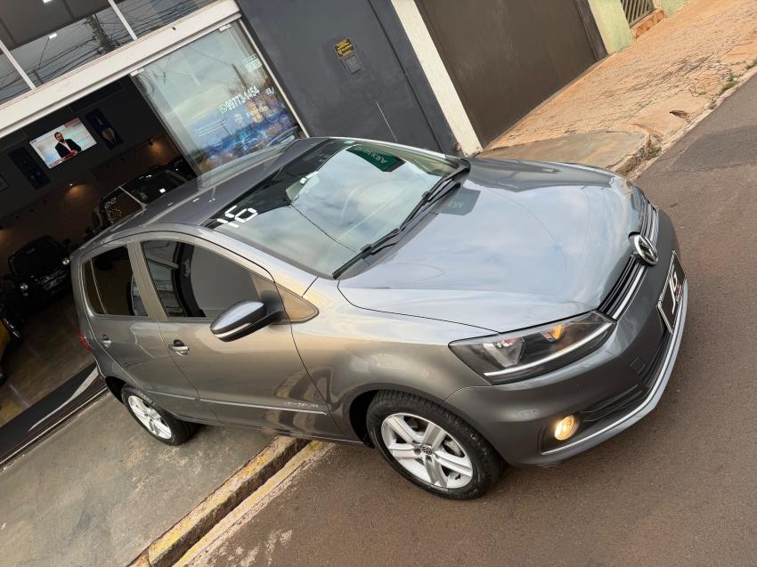 VOLKSWAGEN Fox - Foto