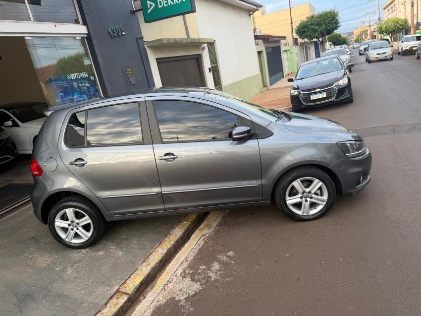 VOLKSWAGEN Fox - Foto