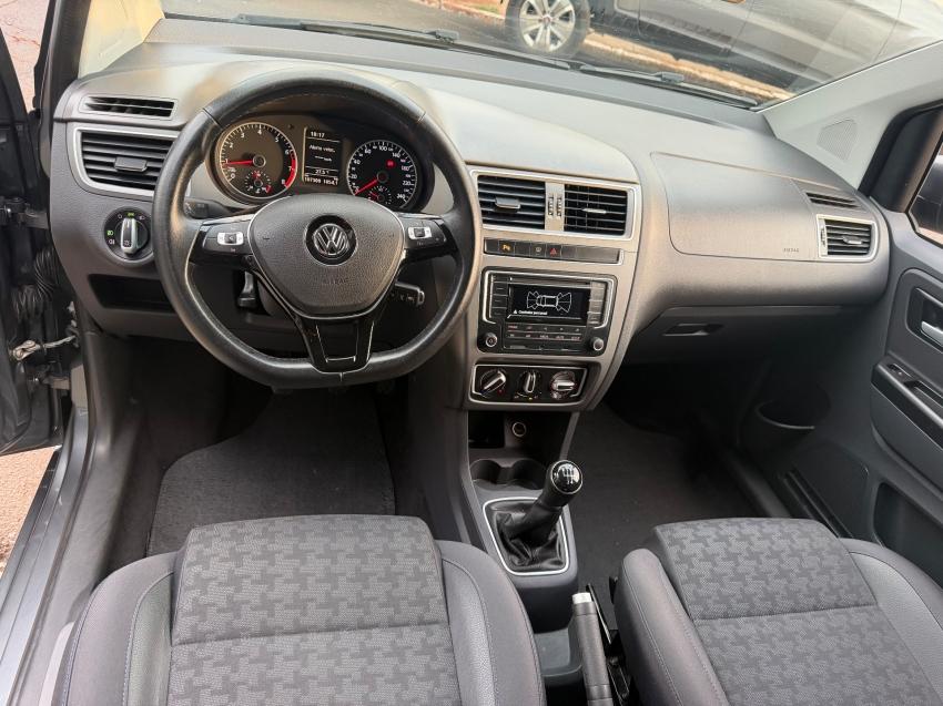 VOLKSWAGEN Fox - Foto