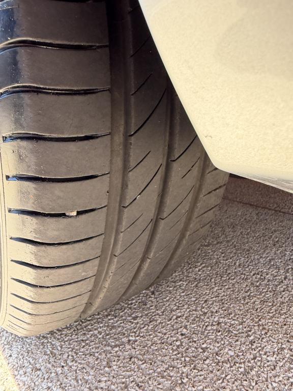 VOLKSWAGEN Fox - Foto